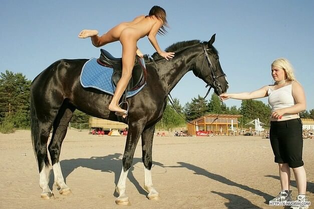 Ride on horseback - The entire upper aristocracy practiced nudism