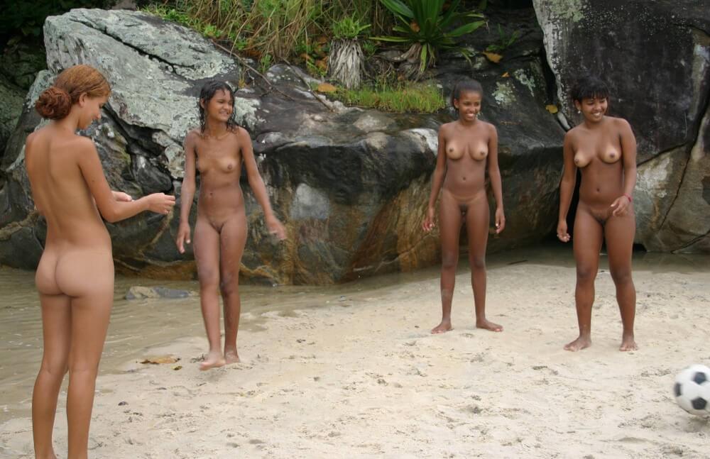 Brazilian Game Gathering gallery - Interaction with nature through naturism and nudism