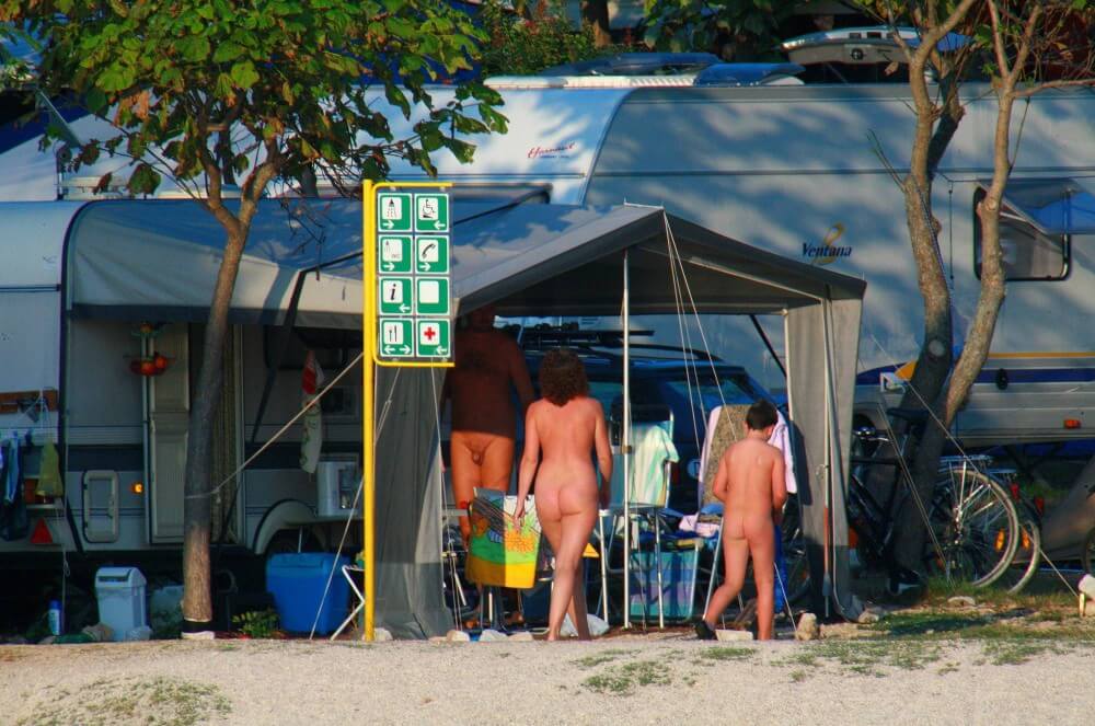 Ula FKK Camping photo gallery - Naturism and nudism are a path to spiritual peace