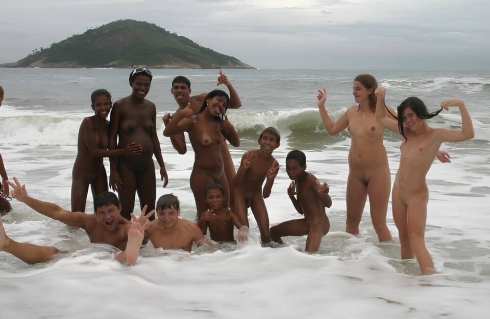Photo nudism in Brazil - Naturism and nudism value honesty and sincerity in relationships