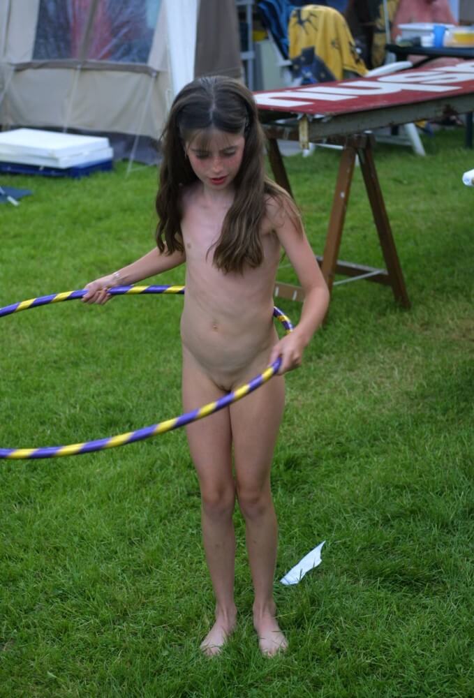 Holland Grass Hula Hoops pics - Naturalness requires openness