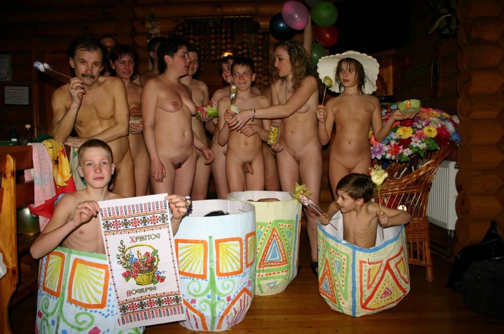 Easter Group Memories pics - Nudism and naturism as a philosophy of life based on respect and acceptance