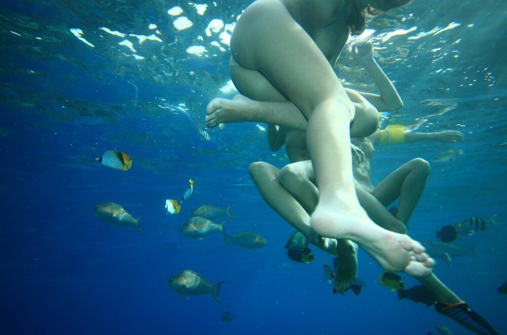 Egyptian Snorkelers Part - The idea of being naked is good