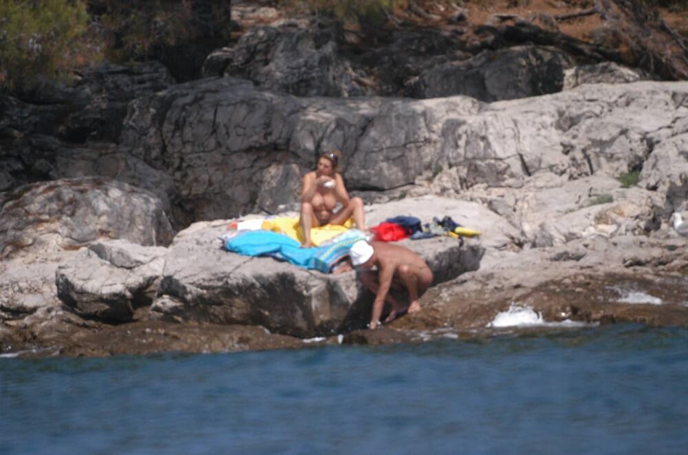 Croatian Rock-Front Coast pics - Belief in oneself and ones own strengths are important qualities for practitioners of naturism and nudism