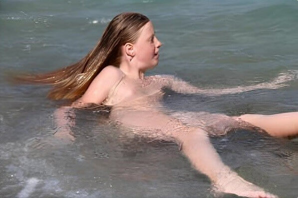 Turqoise Water Splash pics - It is a way to get closer to nature and its rhythms