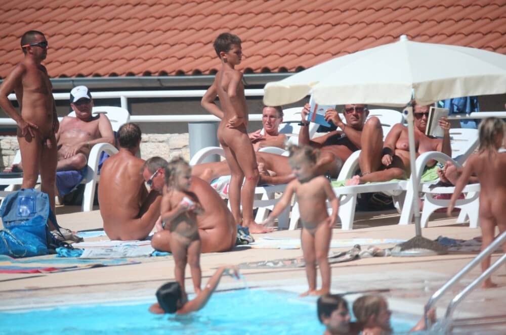 Pool Camping Sides gallery - Nudists value harmony and tranquility