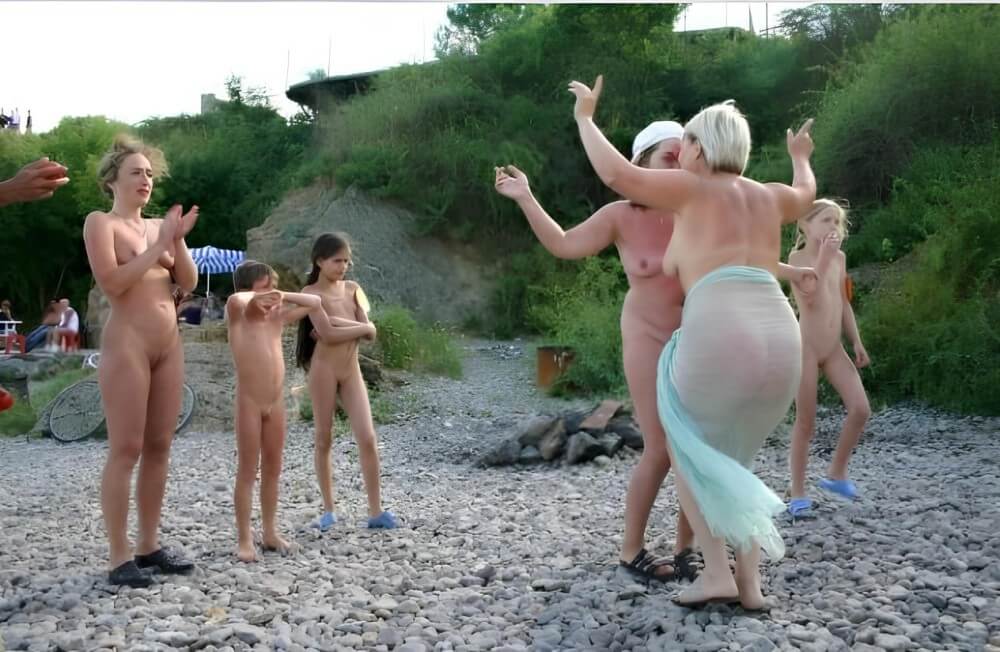 Dances on a beach pics - Nudism is rooted in human nature