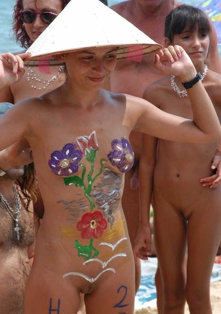 Nudist gathering on the beach video - Naturalness requires openness