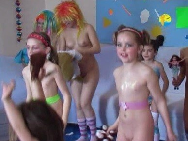 Naturism Freedom: Disco - A nudist values simplicity in life and naturalness in expression
