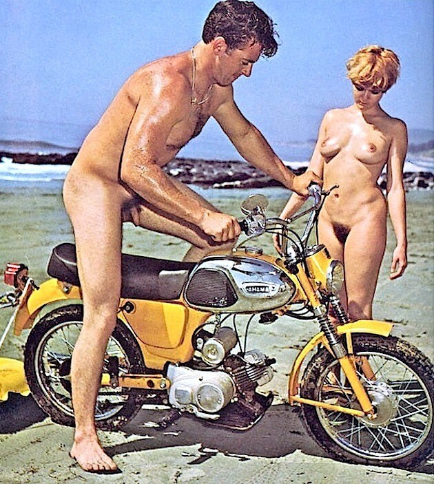 Retro naturism photo gallery - Mutual respect as an important part of the naturist community