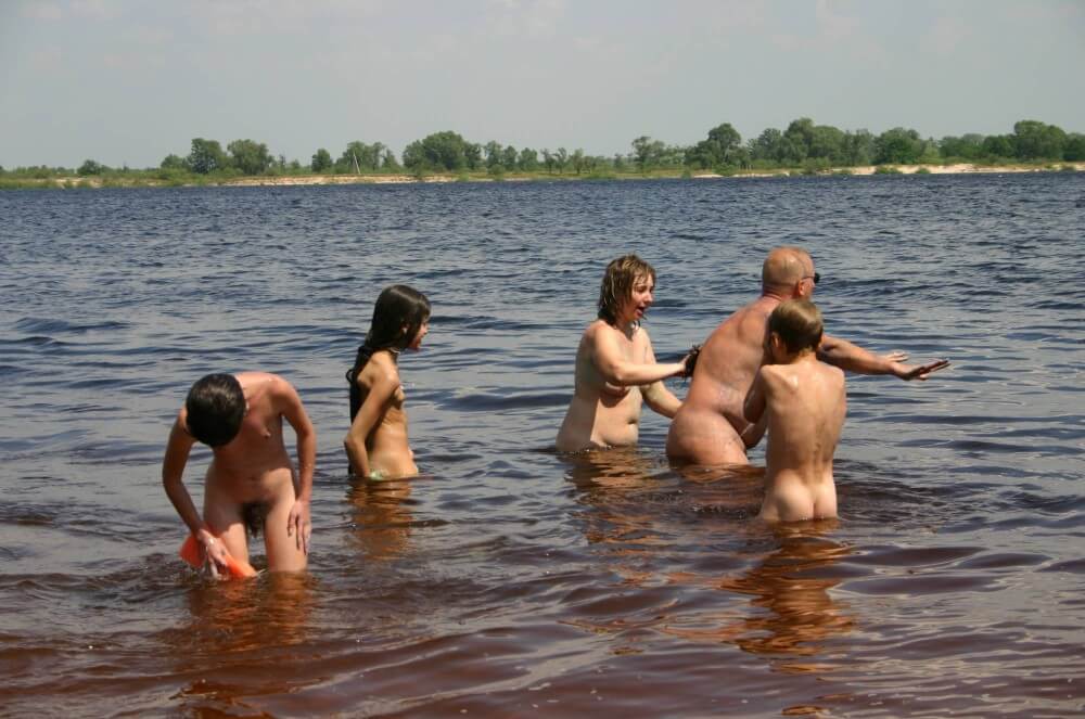 Kiev Water-Front Bathing pics - Nudism fosters trust and mutual understanding