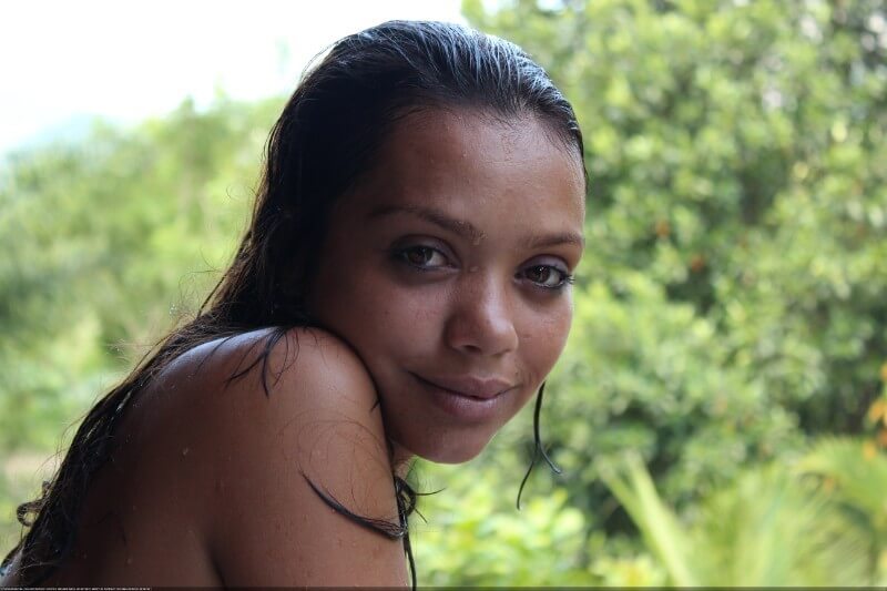 Tropical activities 1-25 gallery - Health is strengthened through naturism