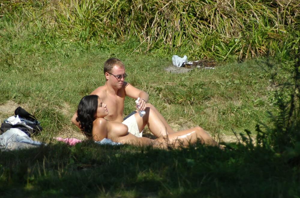 Photo Shoot Observation pics - People who practice naturism value naturalness and simplicity