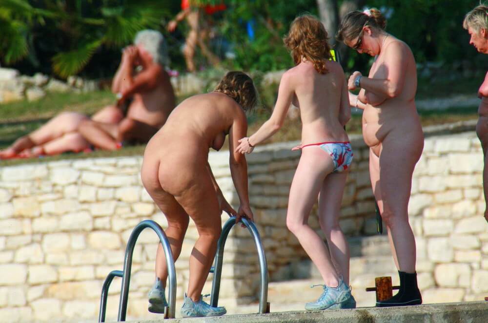 Ula FKK Exploration Family pics - The naked body as a reflection of inner beauty