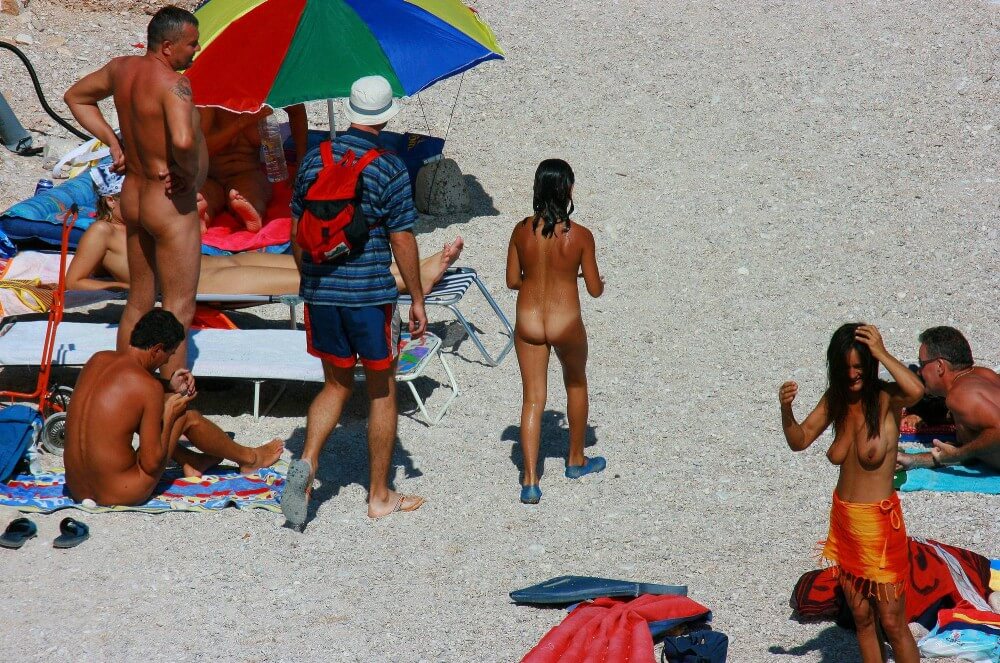 Uka FKK Beach Parenting Nudist beach pics - Health is strengthened through naturism