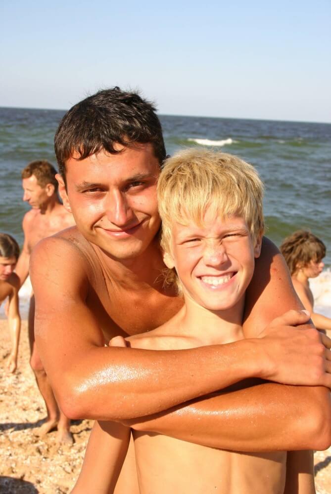 Naturist Group Pictures - A nudist values sincerity, honesty, and openness in relationships