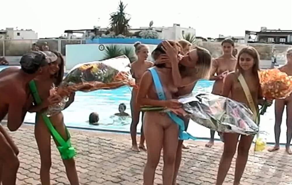 Nudist girls beauty contest video France - Sunat Natplus HD - Living in harmony with nature as the primary goal of the naturist lifestyle
