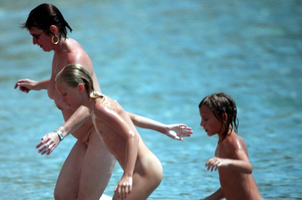 Running From the Waters pics - In naturism, nature serves as the bodys natural clothing